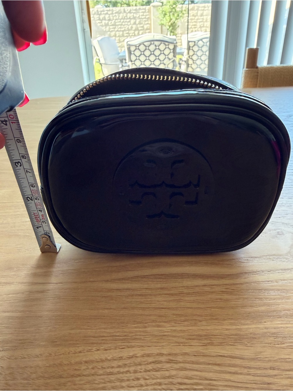Tory Burch Glossy Black Patent Logo Pouch - Picture 6 of 6